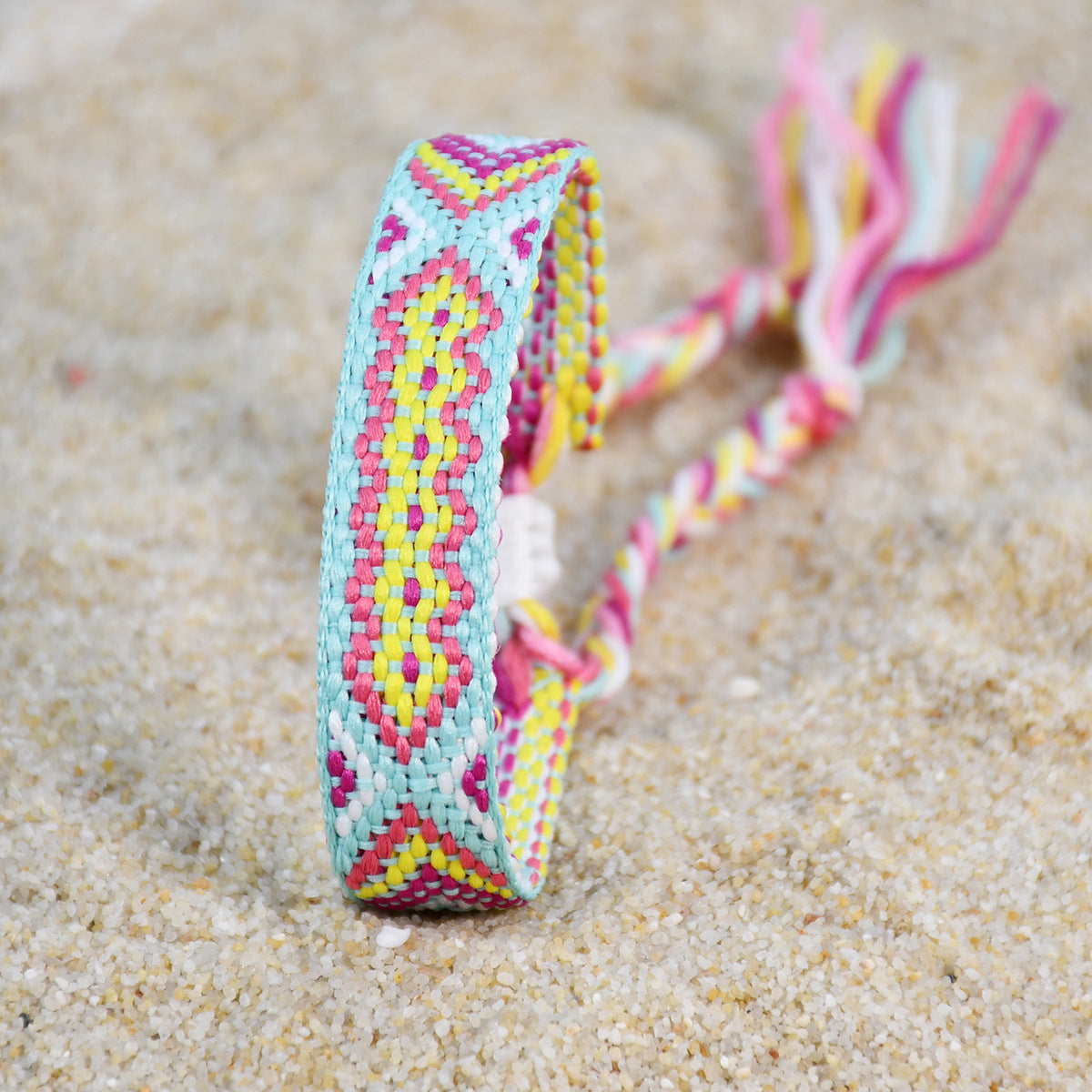 Wholesale Nepal ethnic style hand-woven hand rope color tassel Bohemian bracelet